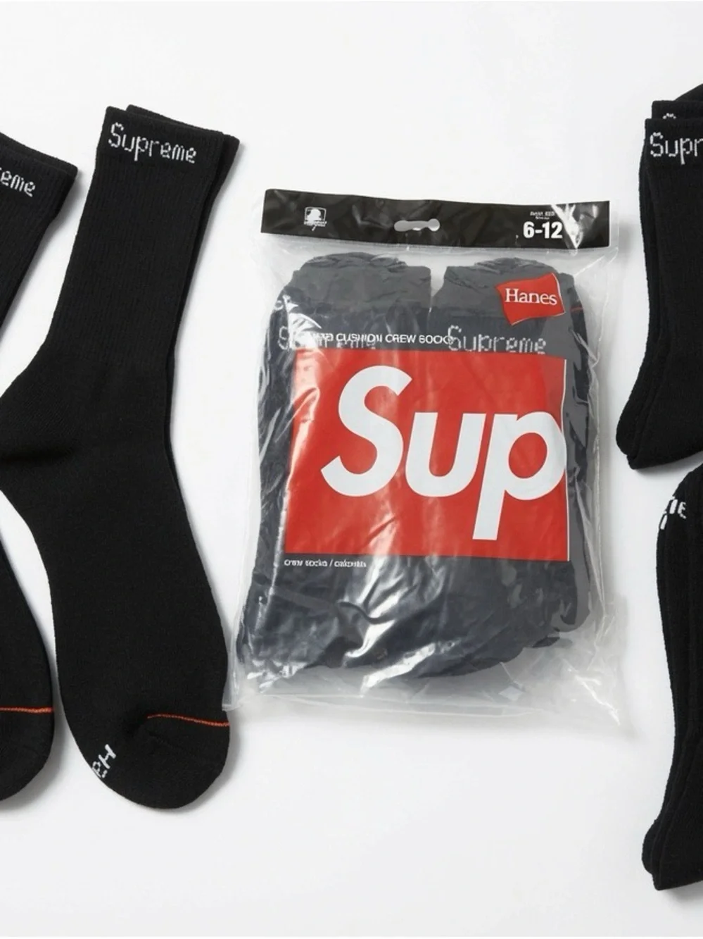 Supreme x Hanes socks
